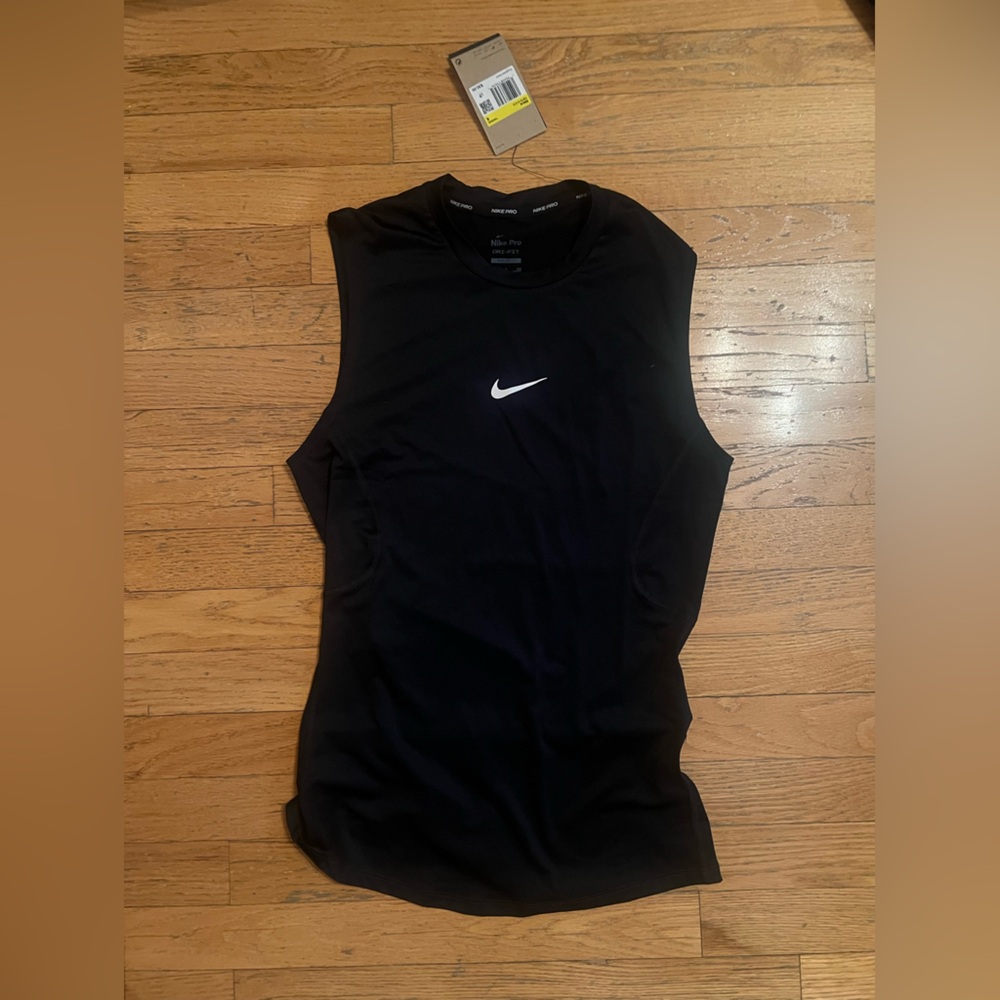 NEW Nike Pro Dri-Fit Tanktop 🚨